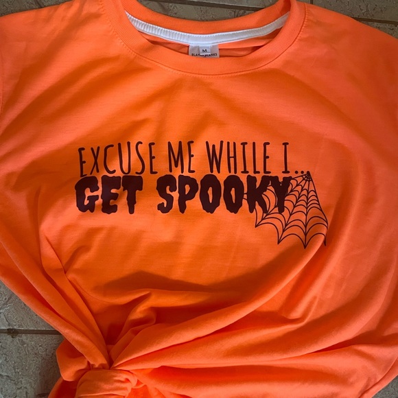 ✨Excuse me while I GET SPOOKY Tee - Picture 4 of 6
